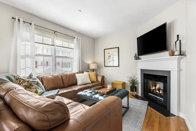 $649,000 | 252 Albion Street, Unit 3, Wakefield, MA 01880