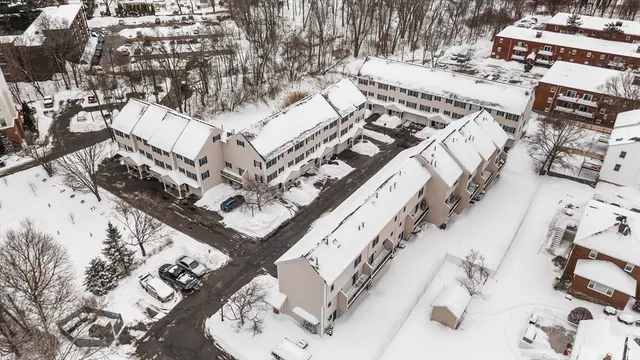 $649,000 | 252 Albion Street, Unit 3, Wakefield, MA 01880