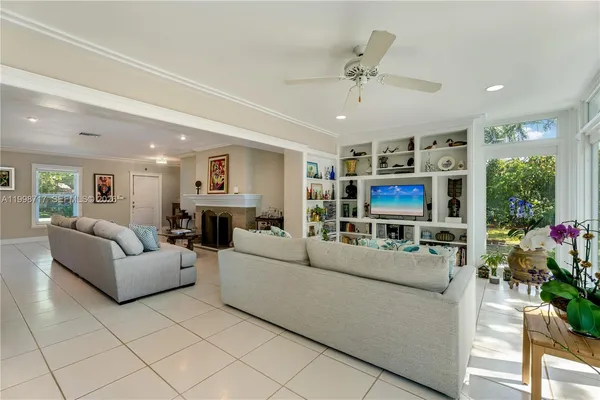 $1,799,999 | 9830 Southwest 69th Avenue, Pinecrest, FL 33156