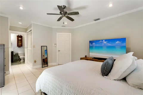 $1,799,999 | 9830 Southwest 69th Avenue, Pinecrest, FL 33156