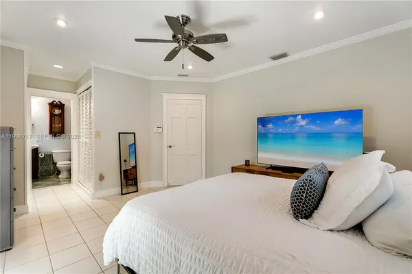 $1,799,999 | 9830 Southwest 69th Avenue, Pinecrest, FL 33156