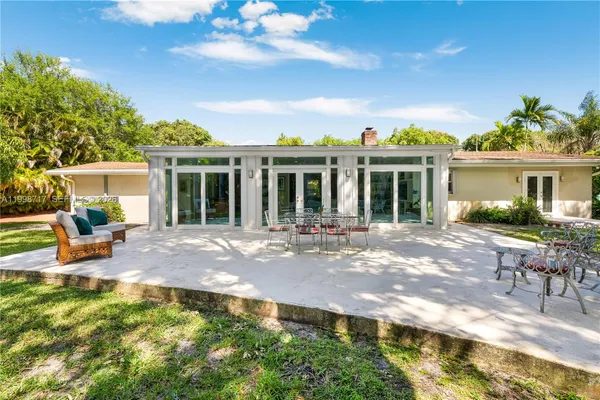 $1,799,999 | 9830 Southwest 69th Avenue, Pinecrest, FL 33156