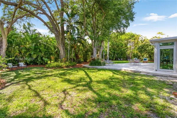 $1,799,999 | 9830 Southwest 69th Avenue, Pinecrest, FL 33156