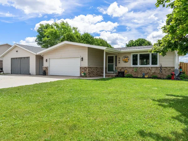 $399,900 | 203 Oakwood Drive, Francis Creek, WI 54220
