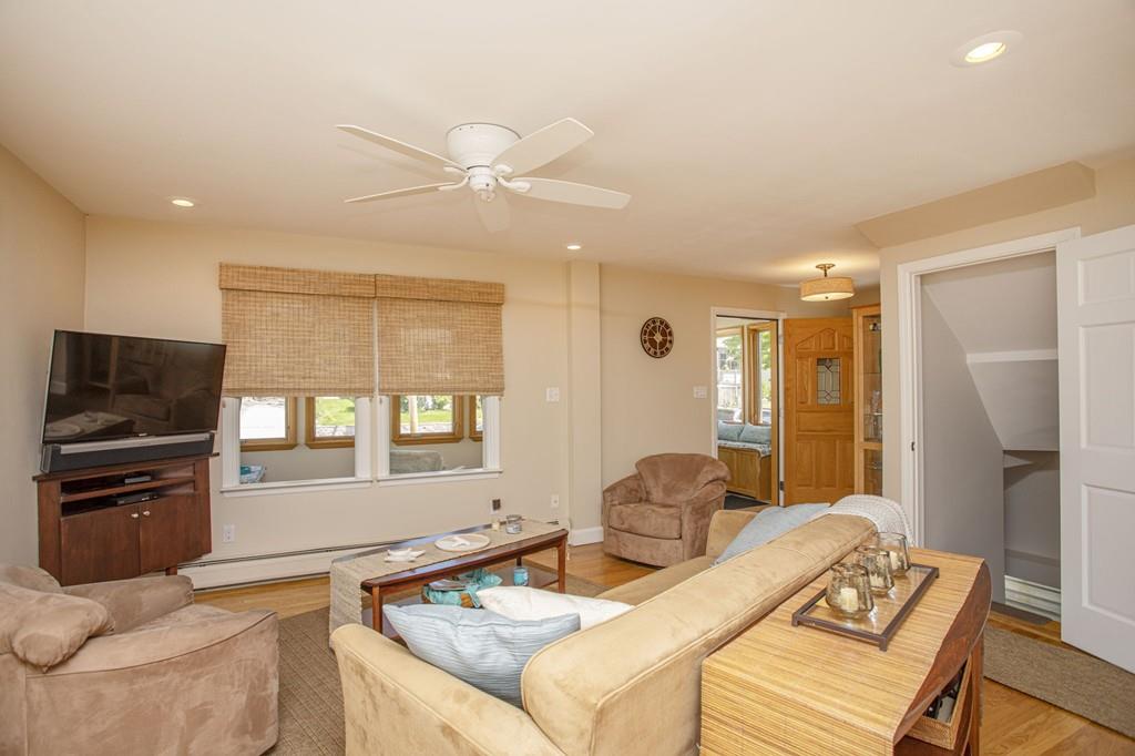 39 Manomet Road Weymouth, MA 02191 - Photo 5 of 40 Gallery Image 5