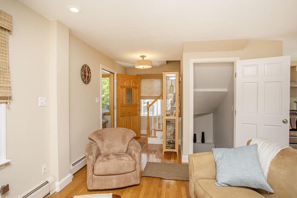 39 Manomet Road Weymouth, MA 02191 - Photo 6 of 40 Gallery Image 6