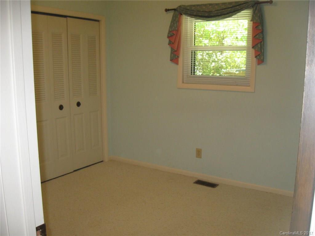 12 Greenleaf Road Fletcher, NC 28732 - Photo 12 of 21