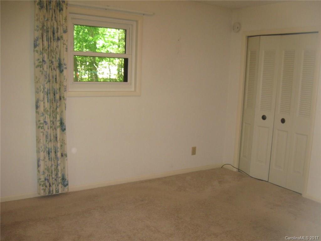 12 Greenleaf Road Fletcher, NC 28732 - Photo 14 of 21