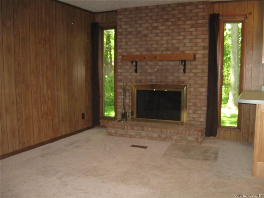 12 Greenleaf Road Fletcher, NC 28732 - Photo 6 of 21