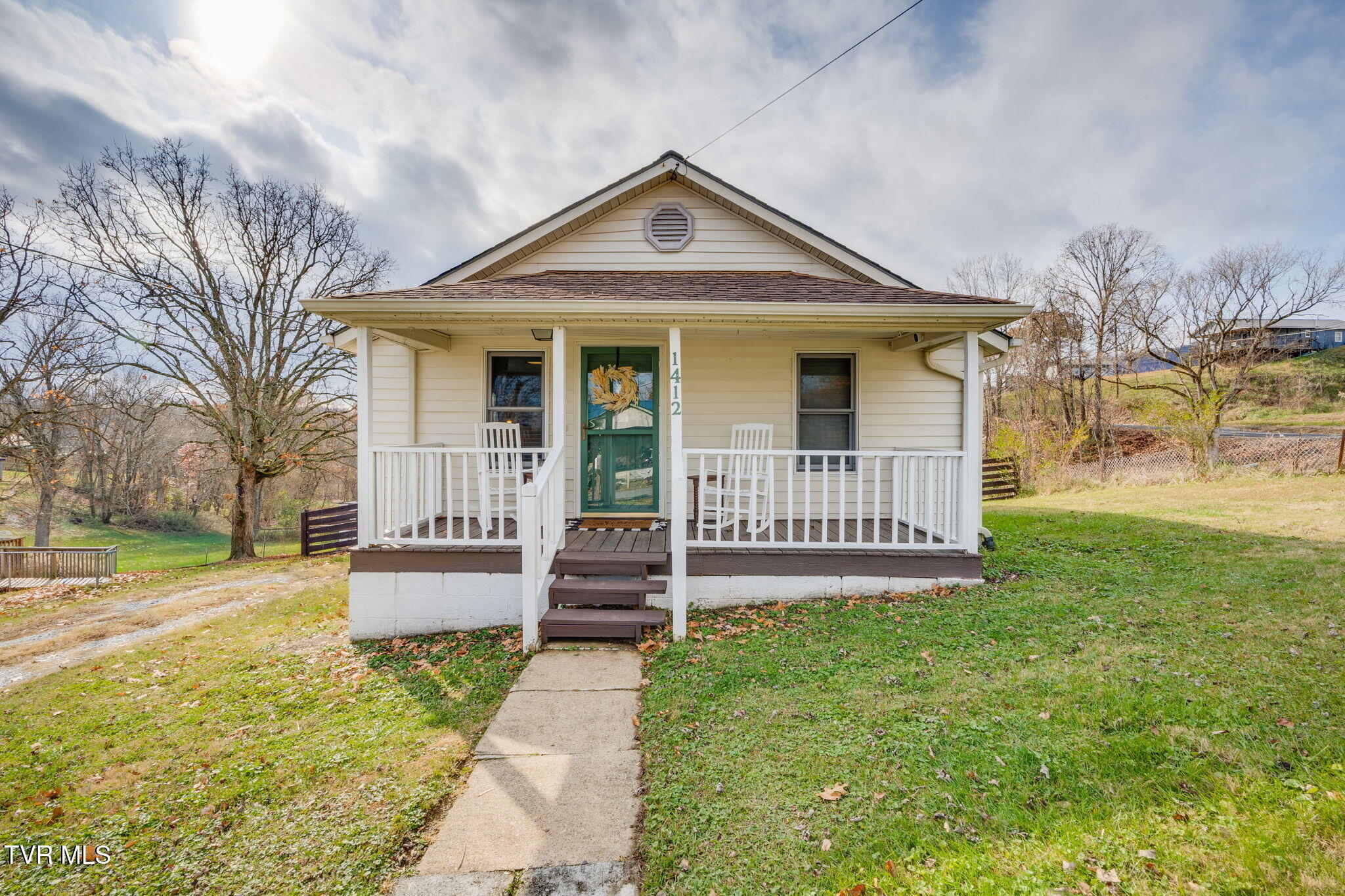 1412 Jayne Road Kingsport, TN 37660 - Photo 1 of 25 001
