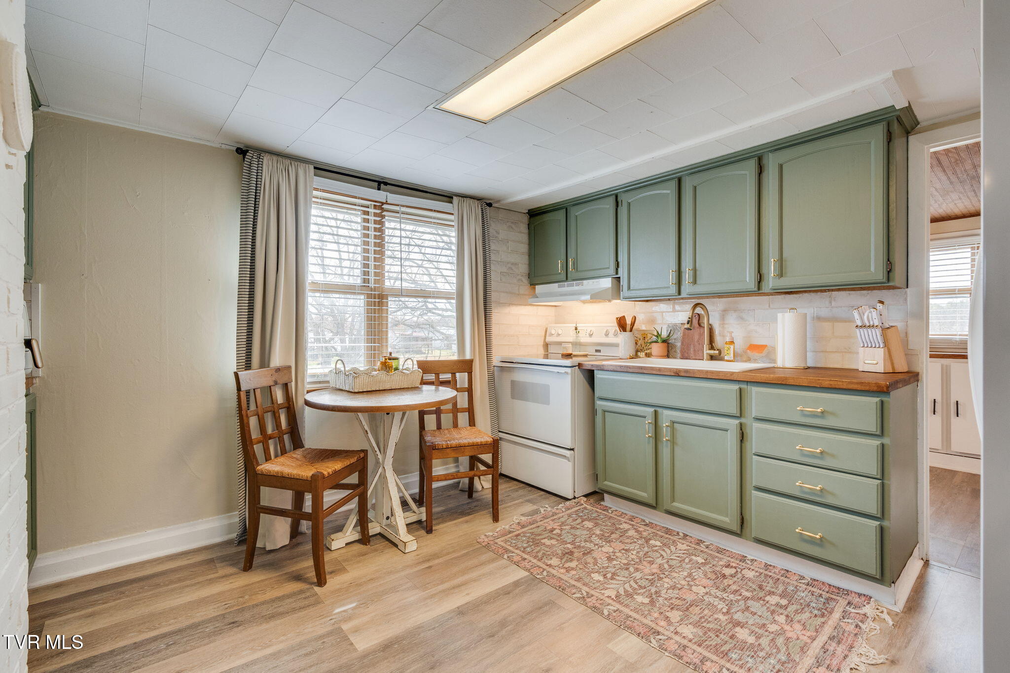 1412 Jayne Road Kingsport, TN 37660 - Photo 8 of 25 008