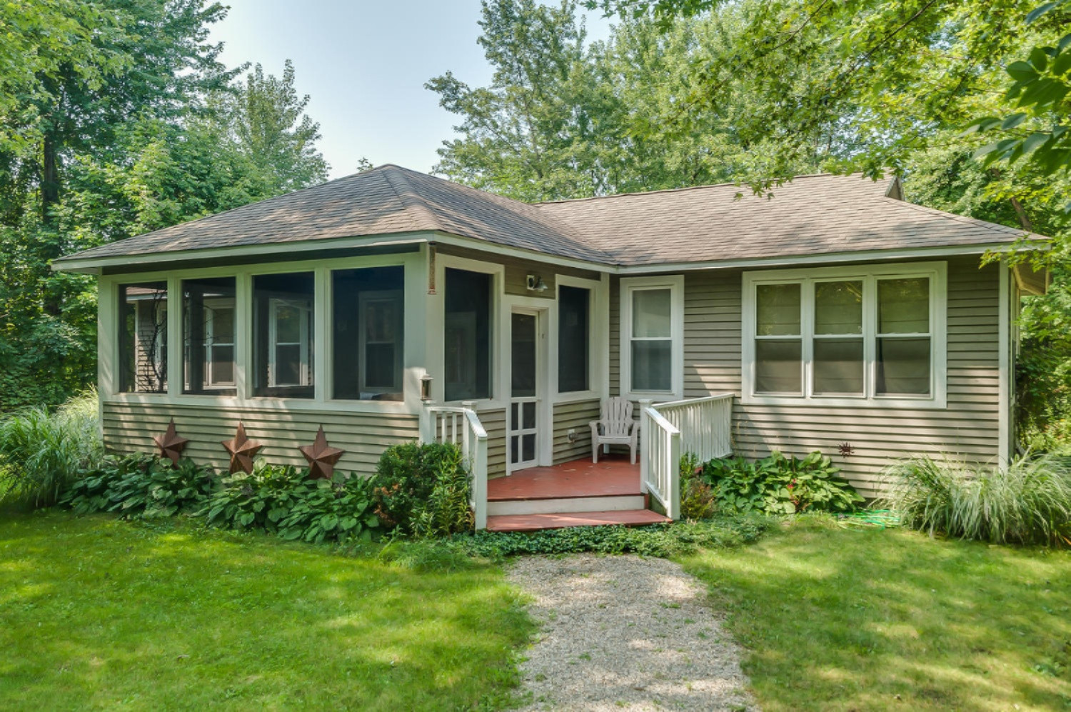13000 Flynn Road Sawyer, MI 49125 - Photo 1 of 24 13000 Flynn Rd Sawyer MI 49125-large-004
