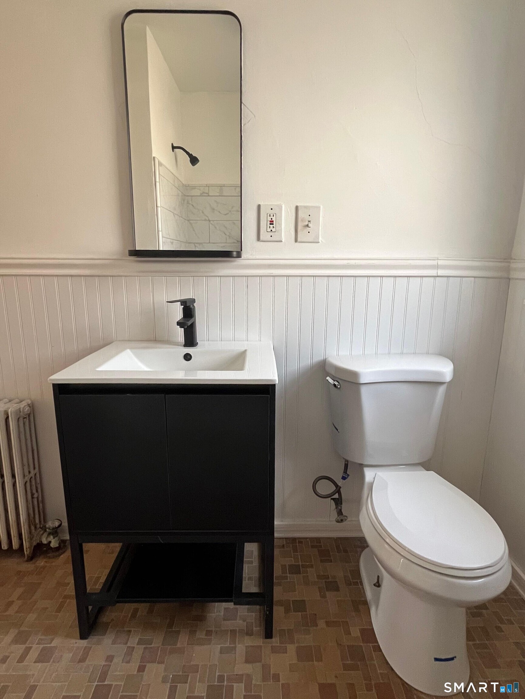 61 Cheshire Road Wallingford, CT 06492 - Photo 2 of 13 Gallery Image 2