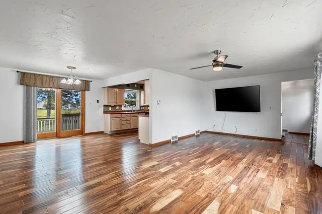 $299,900 | 3608 Menasha Avenue, Manitowoc, WI 54220