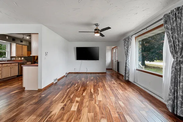 $289,900 | 3608 Menasha Avenue, Manitowoc, WI 54220