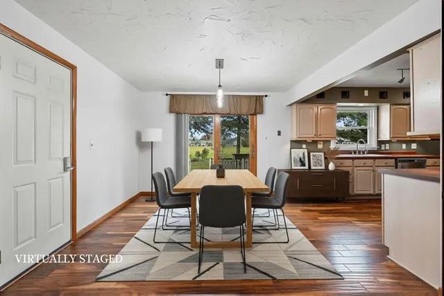 $299,900 | 3608 Menasha Avenue, Manitowoc, WI 54220