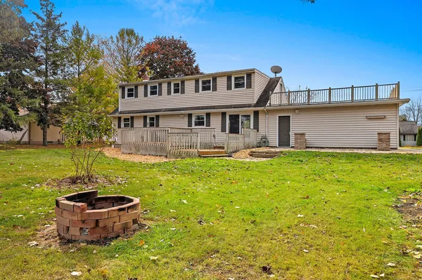 $289,900 | 3608 Menasha Avenue, Manitowoc, WI 54220