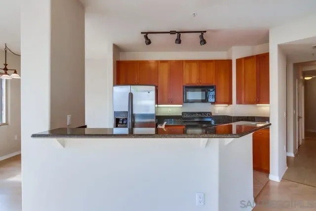 $3,495 | 330 J Street, Unit 508, San Diego, CA 92101