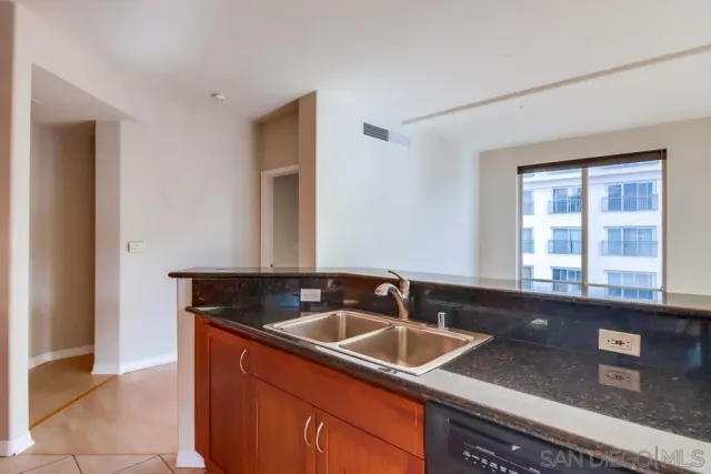 $3,495 | 330 J Street, Unit 508, San Diego, CA 92101