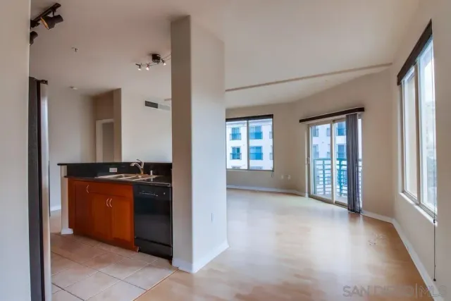 $3,495 | 330 J Street, Unit 508, San Diego, CA 92101