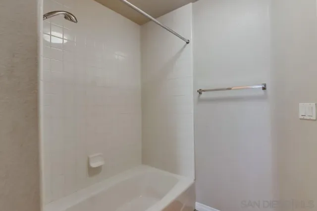 $3,495 | 330 J Street, Unit 508, San Diego, CA 92101