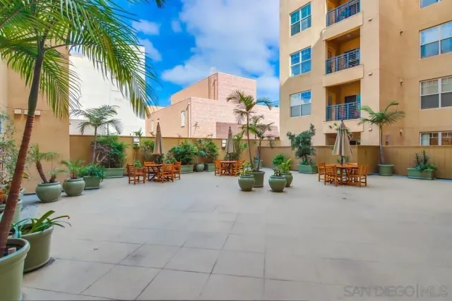 $3,495 | 330 J Street, Unit 508, San Diego, CA 92101
