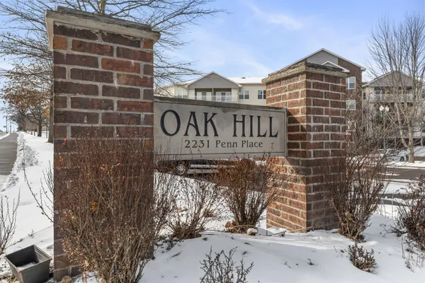 $199,900 | 2231 North Penn Place, Unit 208, North St. Paul, MN 55109