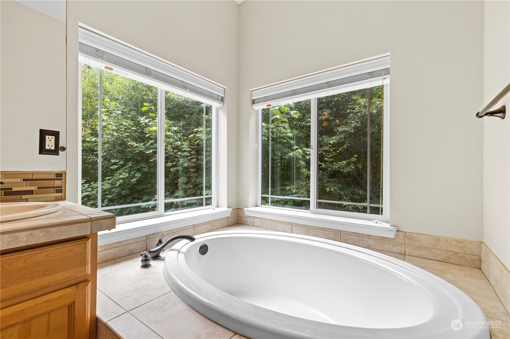 128 Wilson Road Northwest Olympia, WA 98502 - Photo 22 of 40