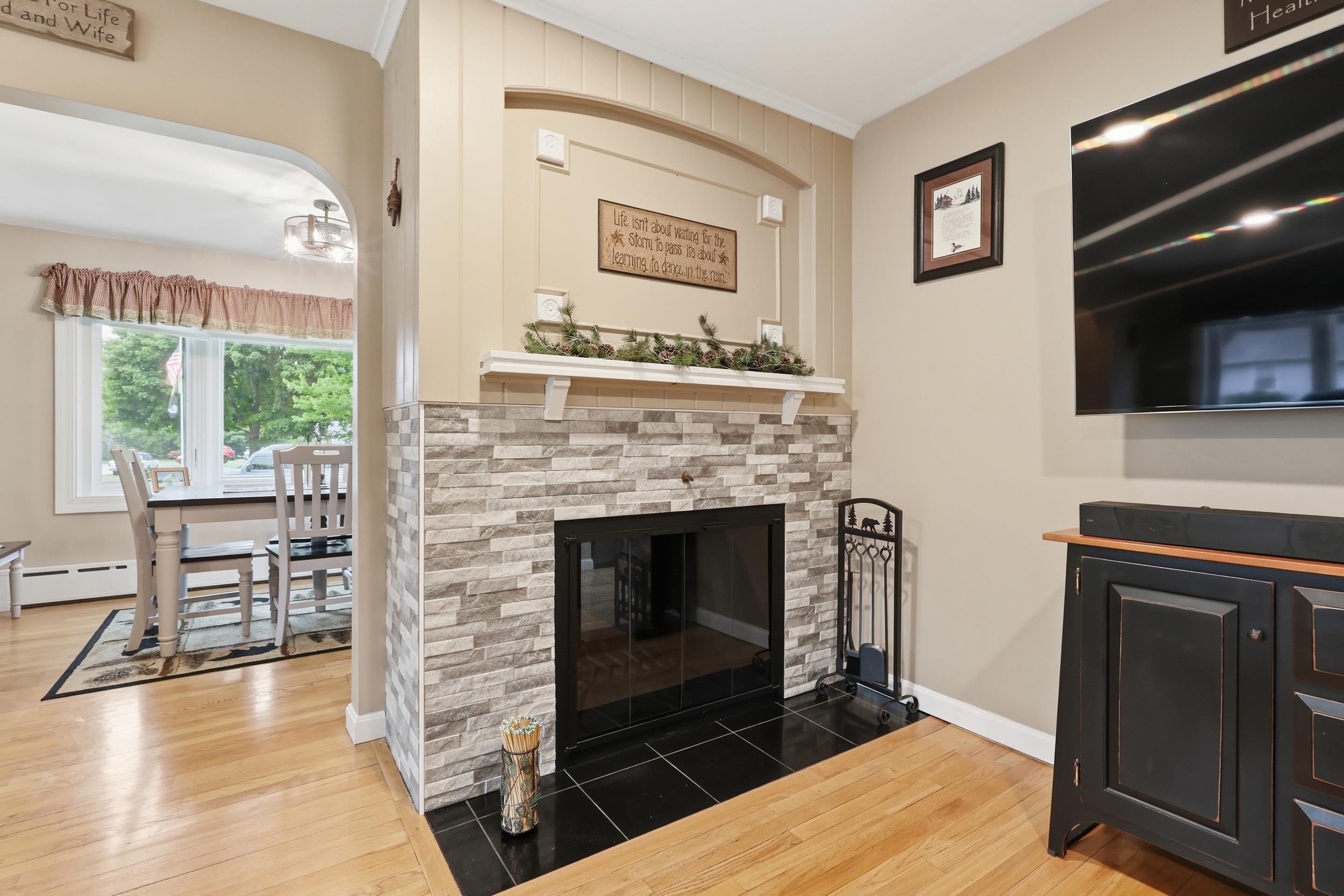19 Patton Street Rochester, NH 03867 - Photo 7 of 36