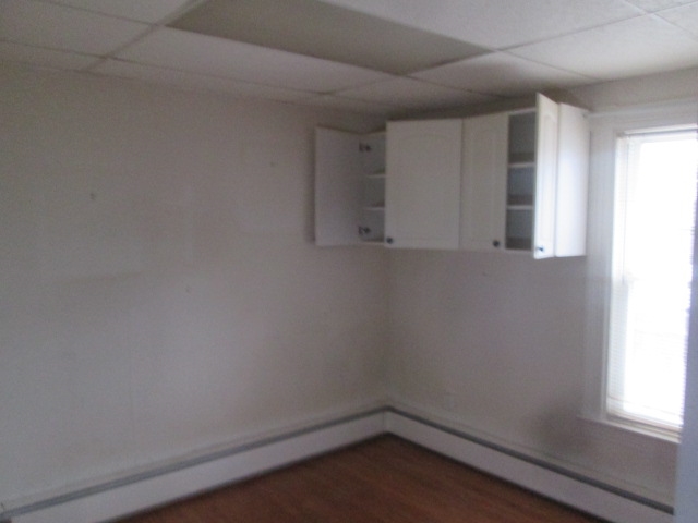 17 Rochambeau Street Manchester, NH 03102 - Photo 14 of 35