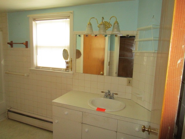 17 Rochambeau Street Manchester, NH 03102 - Photo 17 of 35