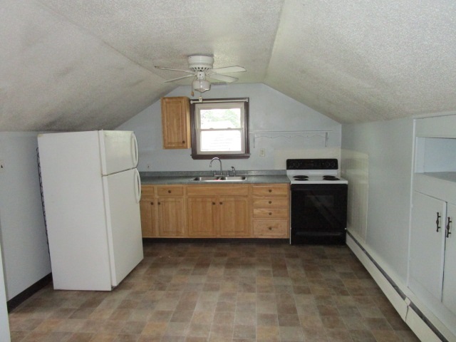 17 Rochambeau Street Manchester, NH 03102 - Photo 19 of 35