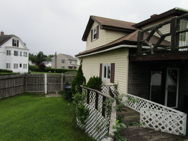 17 Rochambeau Street Manchester, NH 03102 - Photo 27 of 35