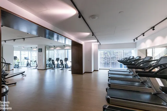 $2,900,000 | 1 West End Avenue, Unit 18H | Upper West Side