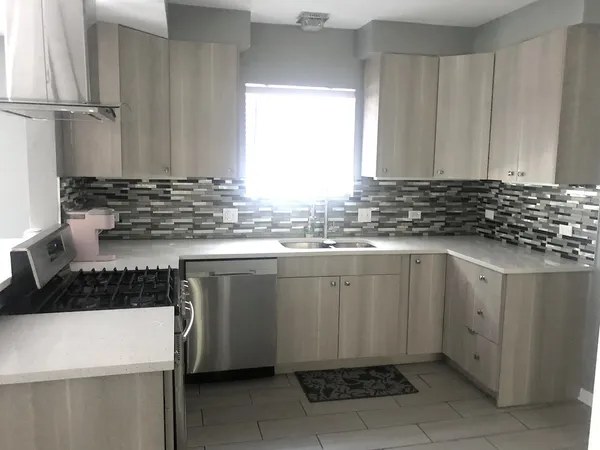 $545,000 | 4136 Park Avenue, Brookfield, IL 60513