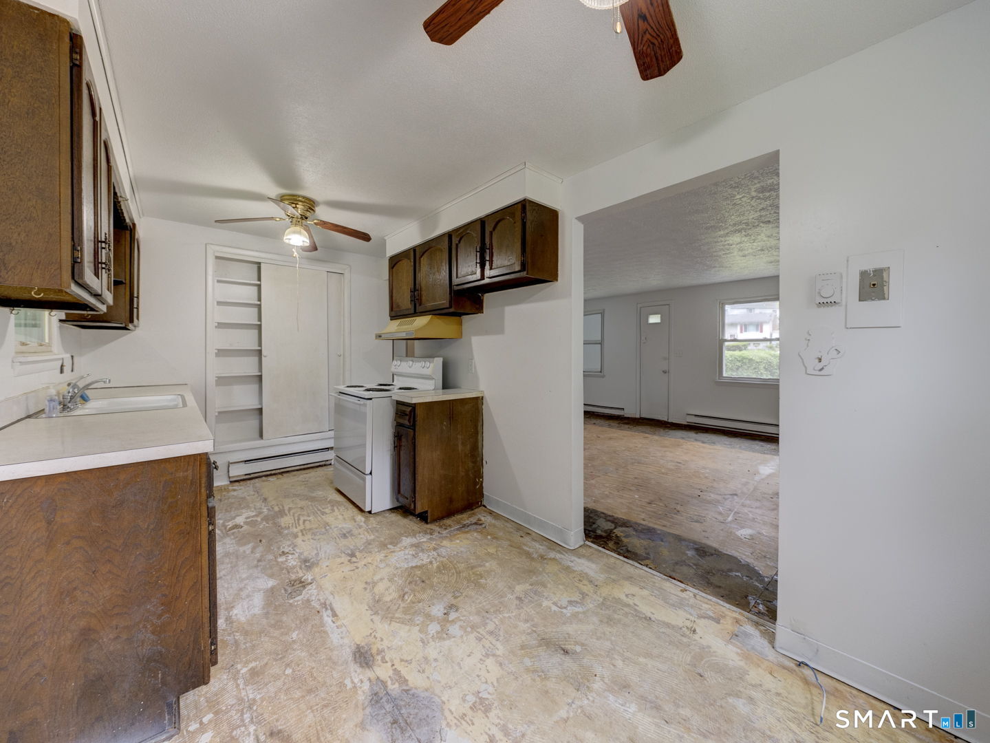 37 Spring View Lane Windham, CT 06226 - Photo 13 of 32