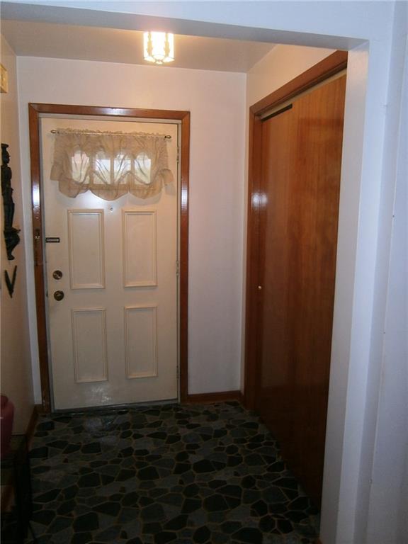 3400 Middletown Road Pittsburgh, PA 15204 - Photo 2 of 23 FRONT ENTRY