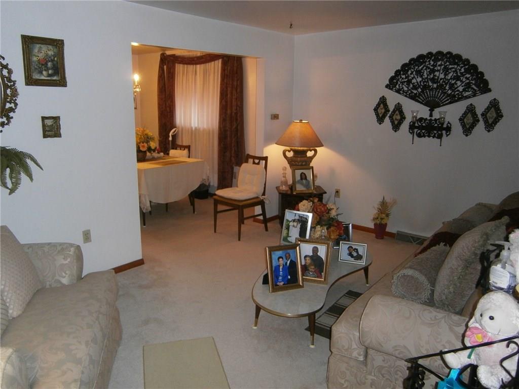 3400 Middletown Road Pittsburgh, PA 15204 - Photo 4 of 23 ANOTHER VIEW OF THE LIVINGROOM