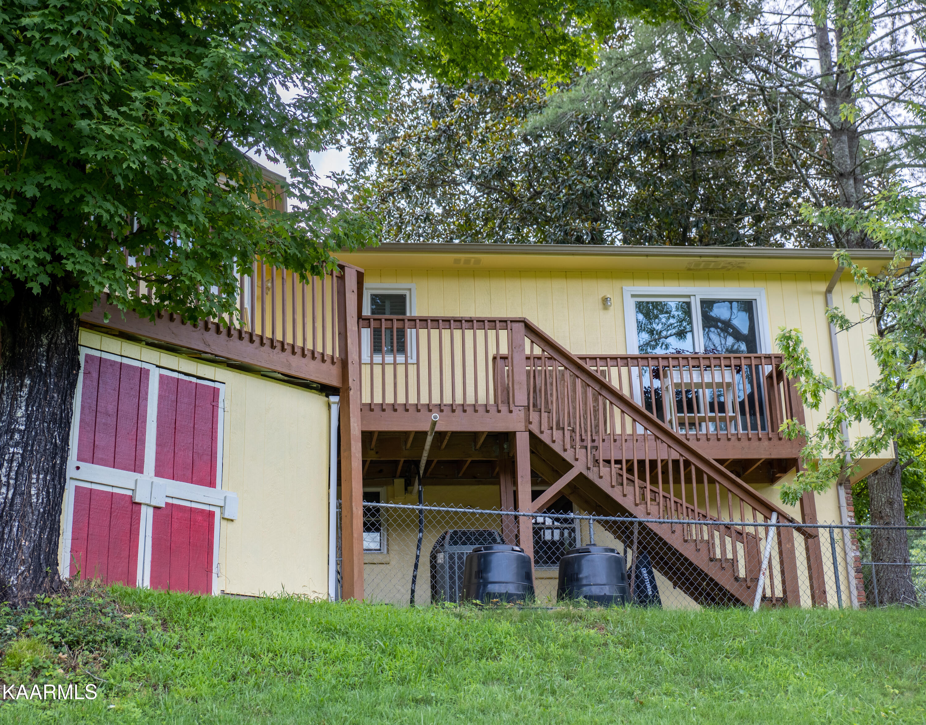 28 Windhaven Lane Oak Ridge, TN 37830 - Photo 3 of 40 Windhaven Back Door