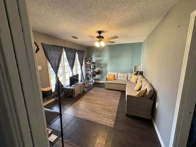 2506 40th Street Lubbock, TX 79413 - Photo 3 of 12 image2
