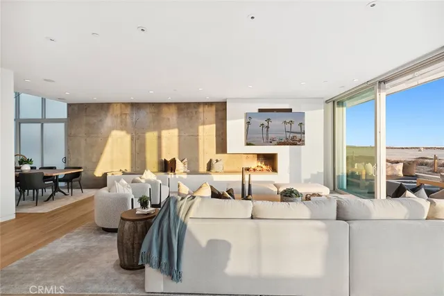 $50,000 | 2144 East Oceanfront, Newport Beach, CA 92661