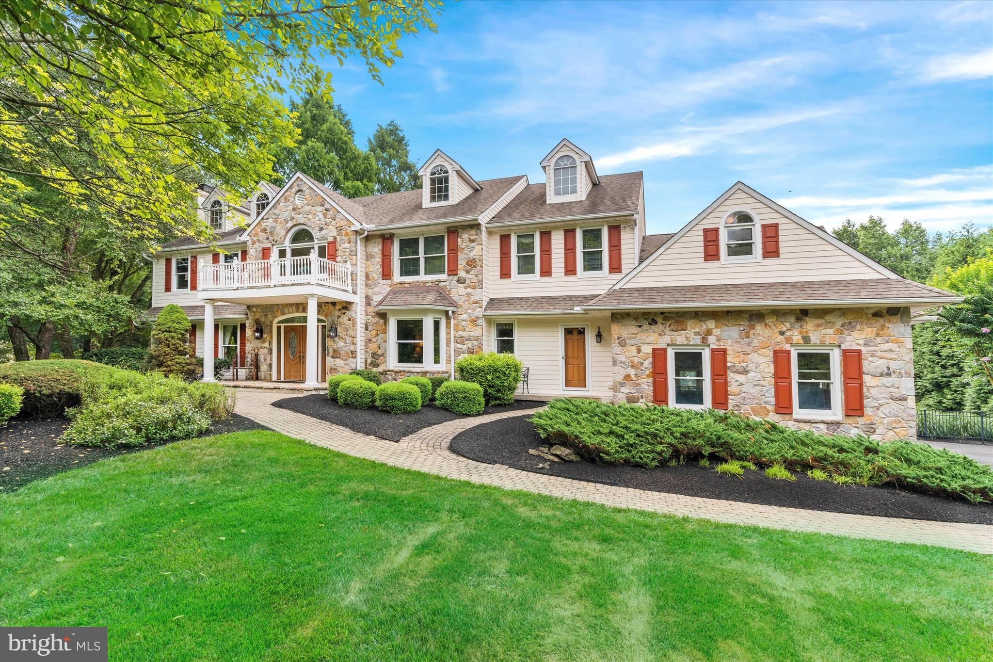 204 Fern Ridge Landenberg, PA 19350 - Photo 4 of 81 Beautiful Winding Paver Walkways