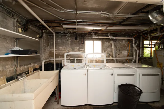 $2,400 | 4807 North Paulina Street, Unit 2, Chicago, IL 60640