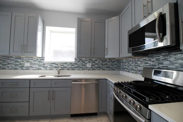 $2,400 | 4807 North Paulina Street, Unit 2, Chicago, IL 60640