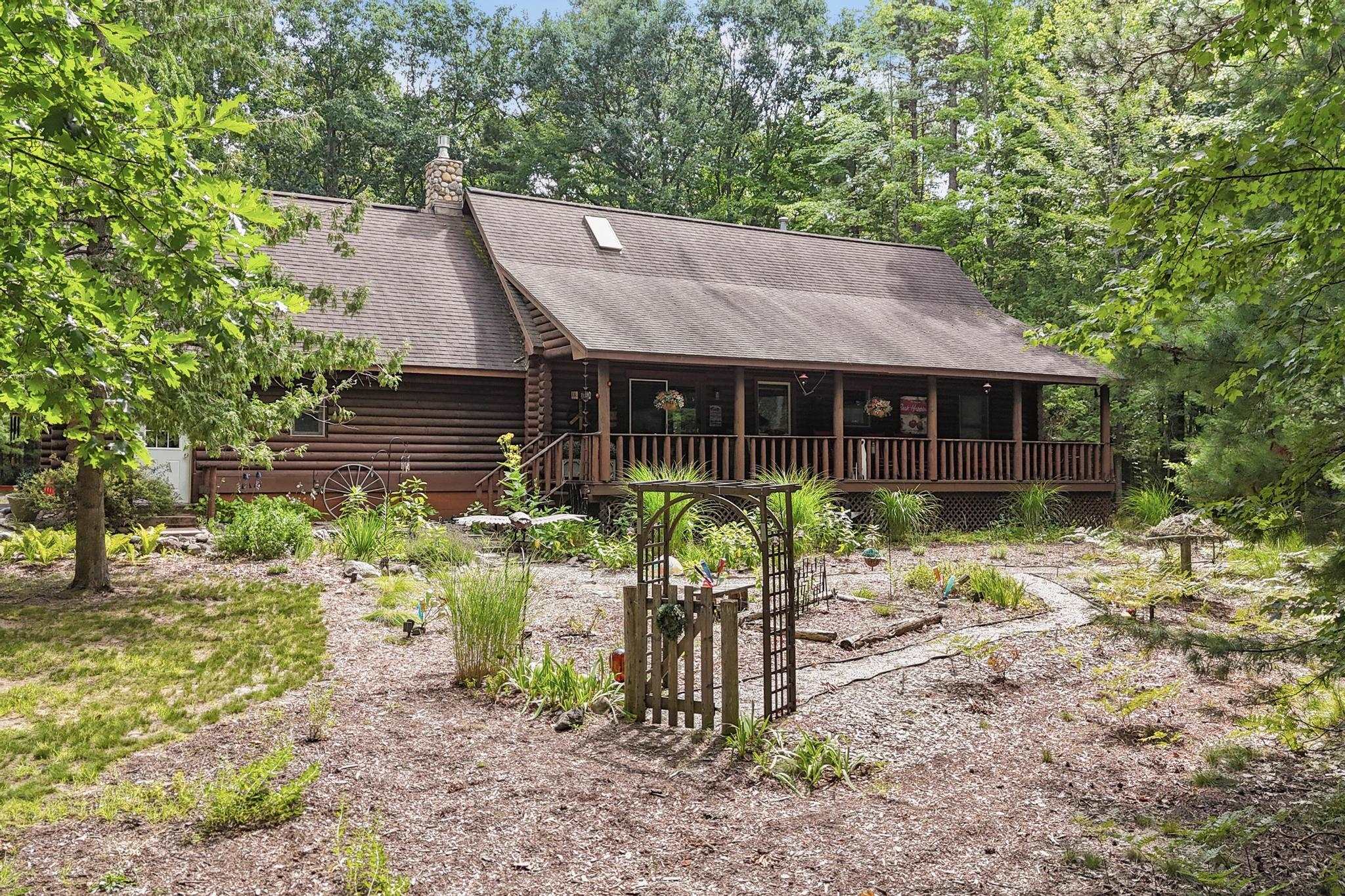 330 Rasho Road Traverse City, MI 49696 - Photo 1 of 45 1951015-68921736-7BE3-4A06-8E6E-D0686013FFC9.JPG