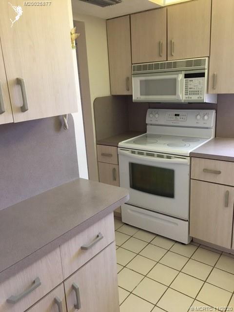 1933 Southwest Palm City Road, Unit 17J Stuart, FL 34994 - Photo 7 of 50