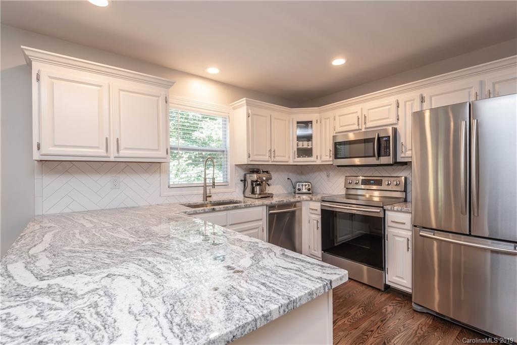 2220 Westover Road Hickory, NC 28602 - Photo 19 of 42 Gallery Image 19