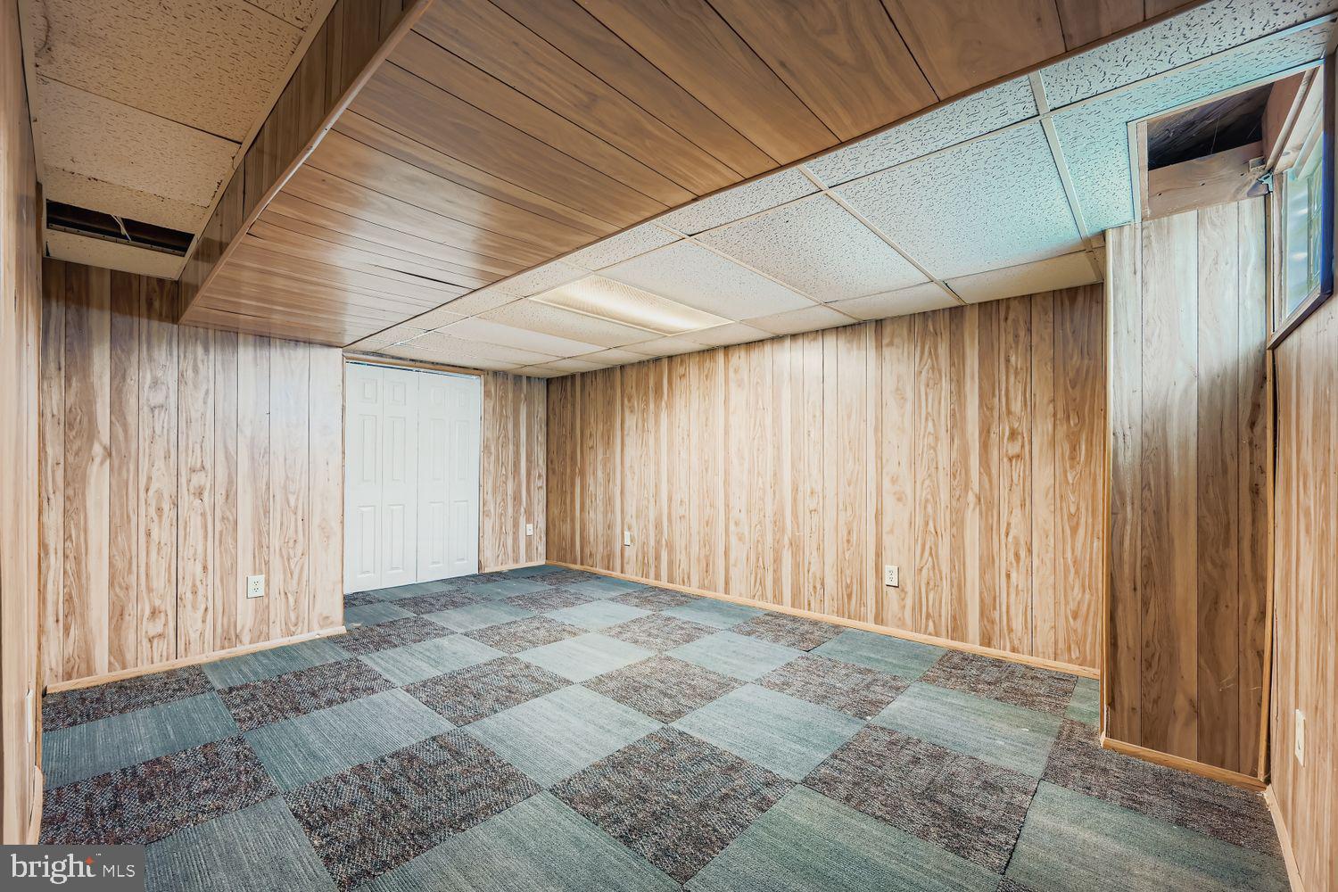 571 Welbrook Road Baltimore, MD 21221 - Photo 22 of 32 Lots of Space