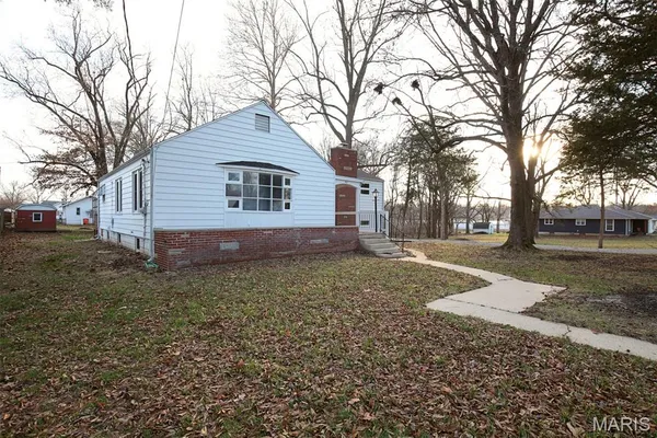 $182,500 | 906 West Jackson Street, Vandalia, IL 62471
