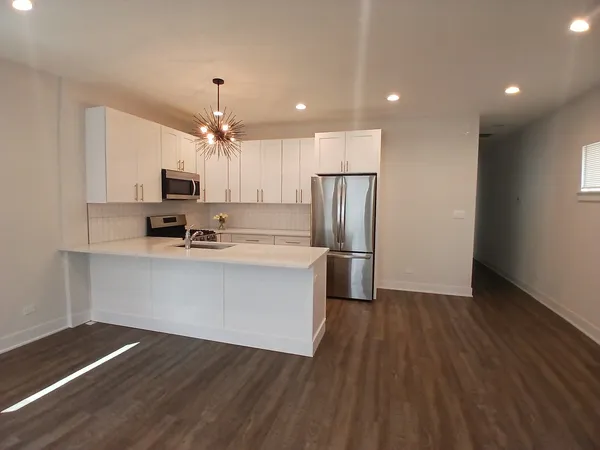 $2,750 | 4608 South Indiana Avenue, Unit 1, Chicago, IL 60653